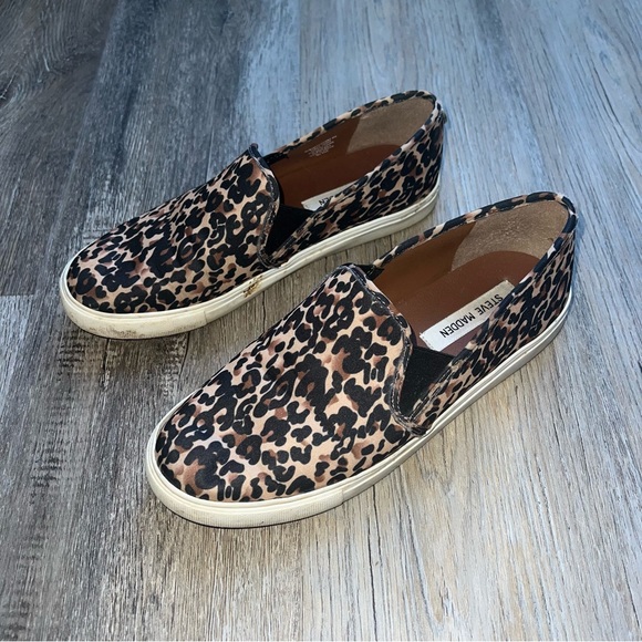 Steve Madden Symba leopard print slide sneakers - Picture 6 of 10